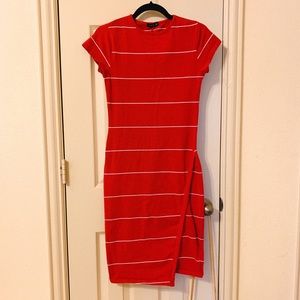 🎀3/$15🎀 Cotton On red t-shirt dress in size M